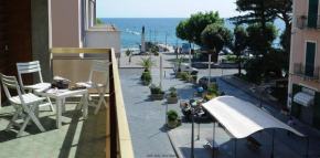  Tizi Apartments Corso Regina  Майори